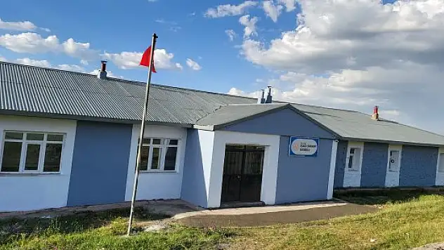 Eleşkirt'te köy okulu yeni eğitim-öğretim yılına hazır