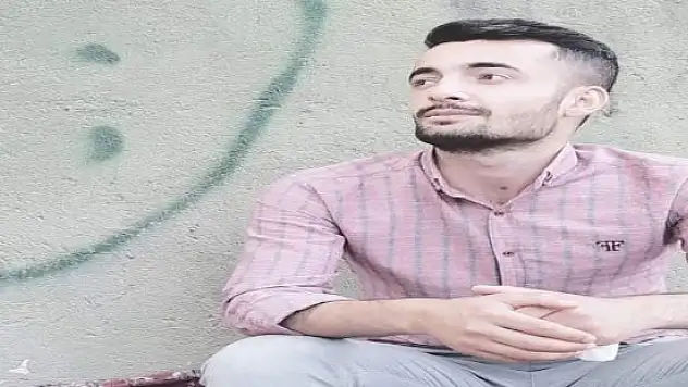 Ağrı'da emniyet kemeri takmayan genç, trafik kazasında öldü