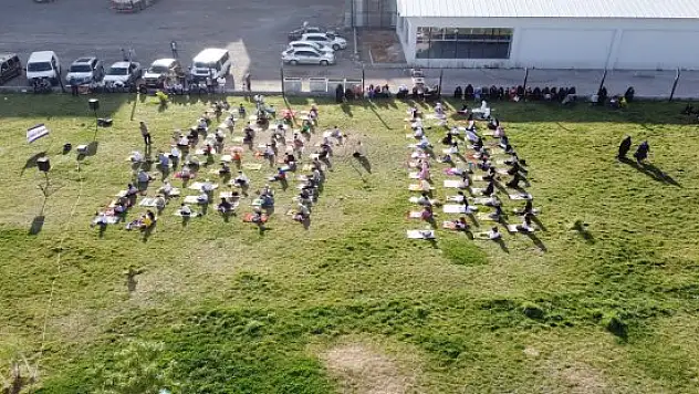 Ağrı'da onlarca çocuk namaz etkinliğine katıldı
