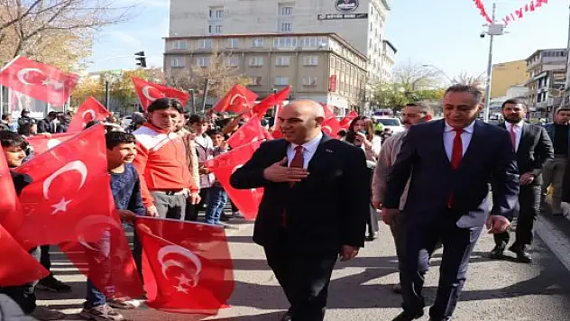 Ağrı'da Cumhuriyet Bayramı coşku ile kutlandı
