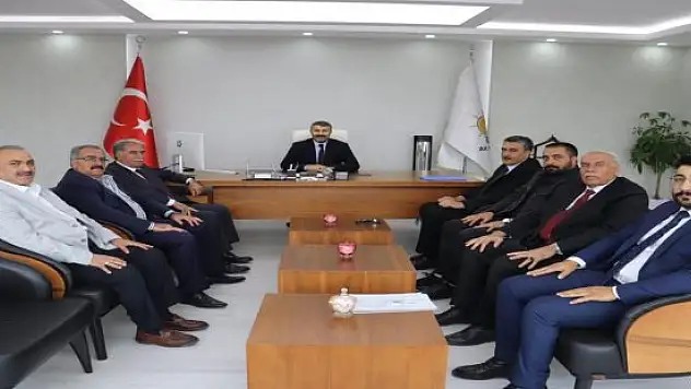 Ağrı'da belediye başkan aday adayı başvuruları devam ediyor