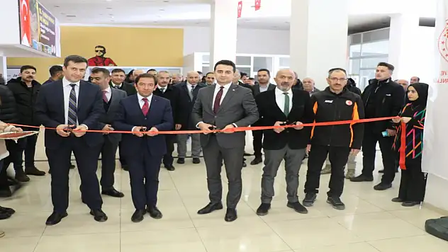 Fotoğraf yarışması sergisi açıldı