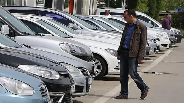 İkinci el otomobilde hareket yok!