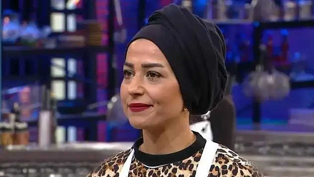 Masterchef Esra Neden Yok?