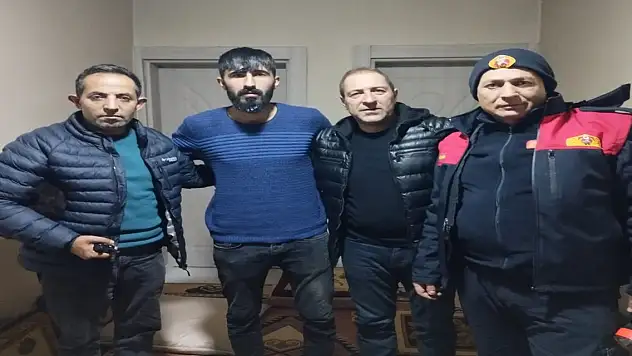 Tipide kaybolan atını arayan vatandaş kurtarıldı
