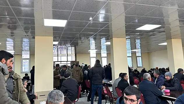 Ağrı'da hayatını kaybeden 4 kişi için taziyeler birleştirildi