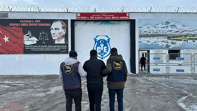 2 firari Ağrı'da yakayı ele verdi