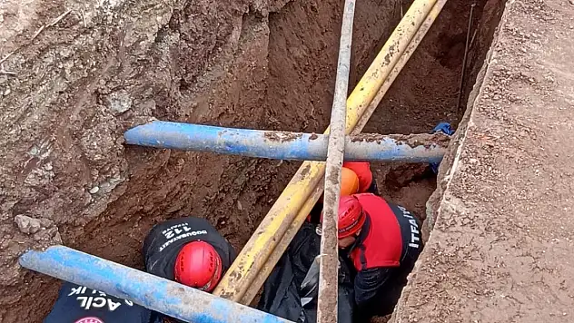 Doğubayazıt'ta işçiler göçük altında kaldı: 1 ölü