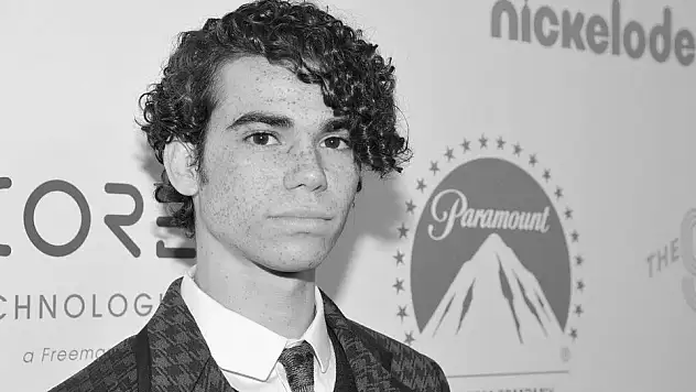 Cameron Boyce Neden Öldü?