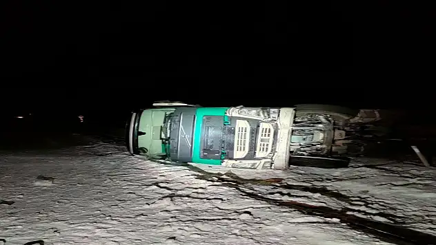 Ağrı'da 2 ayrı noktada trafik kazası: 4 yaralı