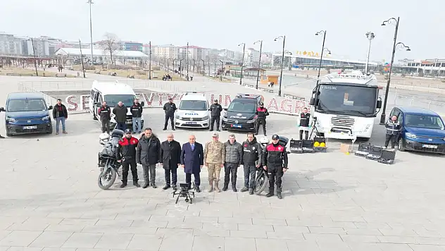 Ağrı'da yeni emniyet araçları tanıtıldı