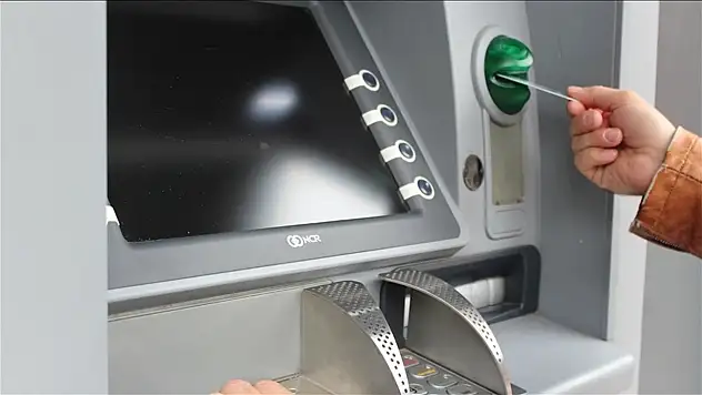 Ağrı'daki ATM'lerde nakit çekim limiti 10 bin TL'ye yükseltildi