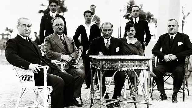 Serbest Cumhuriyet Fırkası Neden Kuruldu?