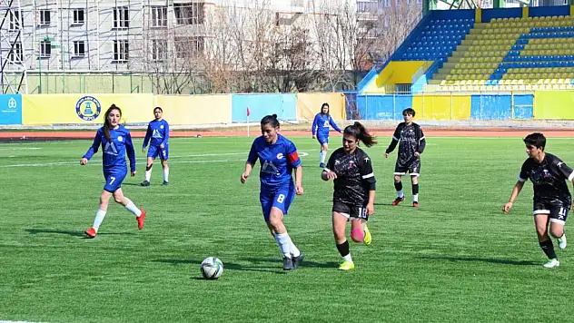 Yeşil Sahanın Melekleri Farklı Kazandı