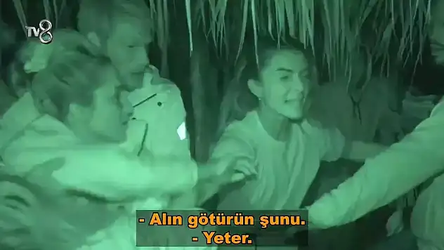 SURVİVOR PINAR KİMDİR, DİSKALİFİYE OLACAK MI? Sema ve Pınar adada birbirine gird