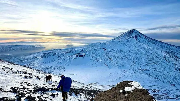 Ağrı Dağı boş kalmıyor!