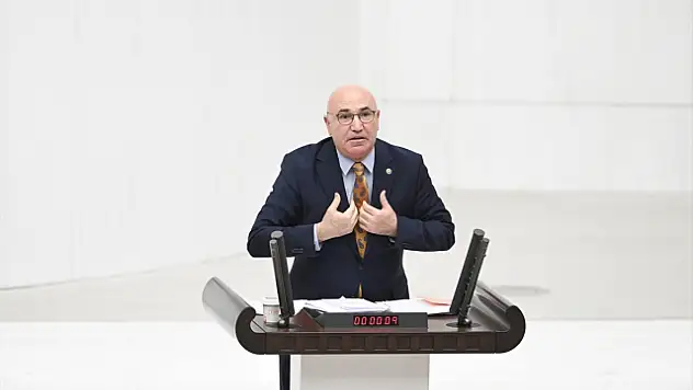 TBMM'DE FETÖ Polemiği! Vekiller Birbirine Girdi