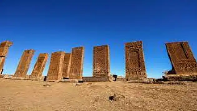 Ahlat Selçuklu Mezarlığı: Binlerce Yıllık Tarih ve Kültür Hazinesi