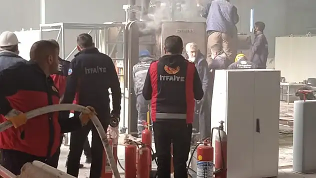 Ağrı Şeker Fabrikası'ndan alevler yükseldi