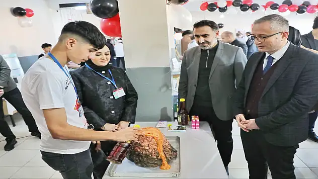 Ağrı'da Bilim Şenliği: 4006 Bilim Fuarı Açıldı