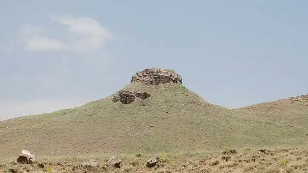 Ağrı'nın Gizemli Kalesi: Yukarı Küpkıran Köyü (Pazı) Kalesi