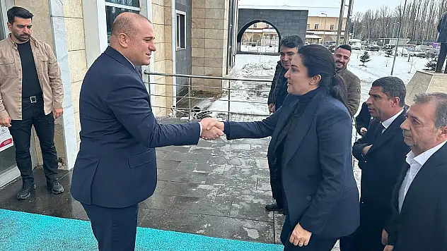 Milletvekili Ruken Kilerci, Patnos Kaymakamı Hasan Taş'ı Ziyaret Etti
