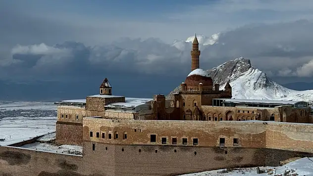 İshak Paşa Sarayı'nın Benzersiz Özellikleri