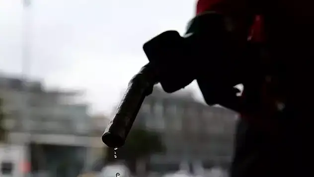 Benzin ve Motorine Şok Zam Haberi: Sürücüleri Üzecek Gelişme!