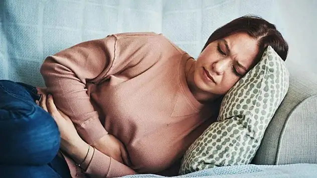 Gündemde: Oruçluyken adet olmak orucu bozar mı? Kadınlar adet (regl) iken oruç tutabilir mi?