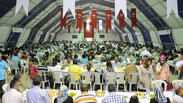 İstanbul iftar çadırı 2024 nerede var?