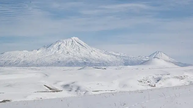 Ağrı Dağı'nda Tarihi ve Doğal Güzelliklerin Buluşması