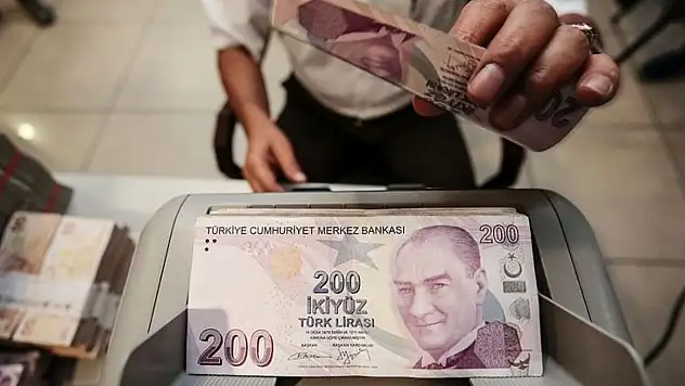 Kredi Faizlerinde Büyük Patlama: 200 Baz Puanlık Artışla Sarsılmaz Bir Yükseliş! Detaylar İçin Tıklayın!