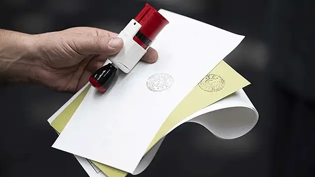 Hangi durumlarda oylar geçersiz sayılır?