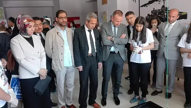Ağrı'da TÜBİTAK Bilim Fuarı