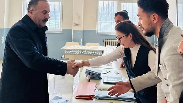 Tutak'ta 22 Yıllık Ak Parti Hasreti Son Buldu