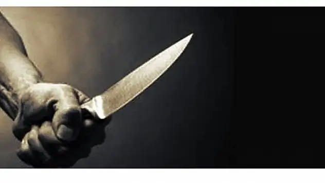 Bu nasıl bir öfke ! Annesinin önce boğazını kesti sonra kurşunladı!