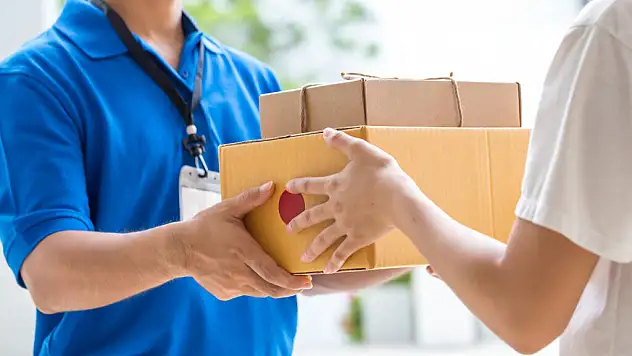 Kargolar Pazartesi günü açık mı?