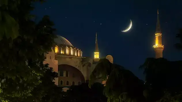 Zilhicce ayı ne zaman?