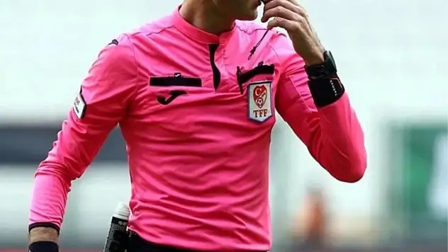 FB maçını yabancı hakem mi yönetiyor? Fenerbahçe maçında yabancı hakem var mı?