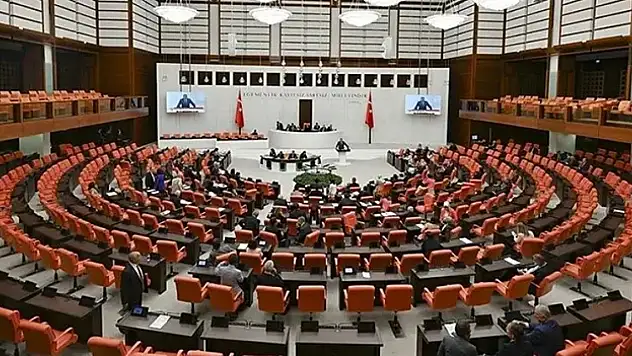 TBMM'de Sandalye Dağılımında Değişiklikler Yaşandı