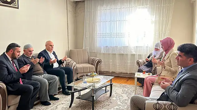 Ağrı Valisi Şehit Ailelerini yalnız bırakmıyor