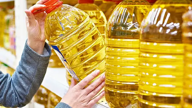 Migros ve Bizim Market'te Ayçiçek Yağında Bomba İndirimler! 5 Litre Fiyatını Gören Şok Olacak!