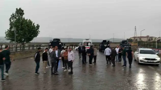 Cizre'de köprüden nehre atlayan kadın kurtarıldı