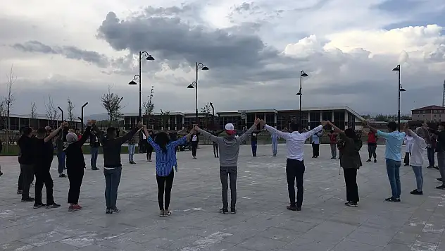 Ağrı'da Atabarı oyunu sahnelendi