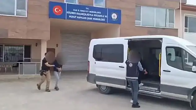 Van'da insan kaçakçılığı yapan 4 organizatör tutuklandı