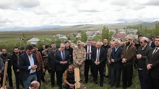 Kıbrıs Gazisi Salih Kızılaslan defnedildi
