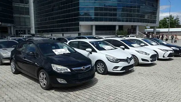 6 ilde araçların şasi ve motor numaralarını değiştirerek satan zanlılara operasyon: 11 gözaltı