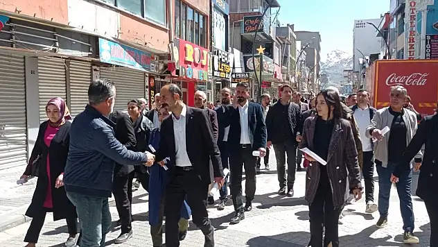Doğubayazıt'ta herkes alana indi