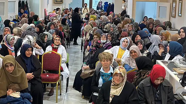 Bitlis'te Anneler Günü etkinliği