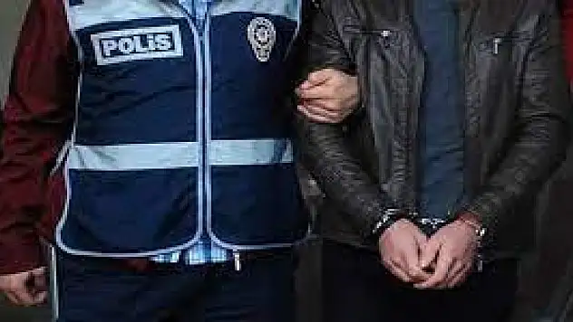 Araçlara bıçakla zarar veren zanlı tutuklandı